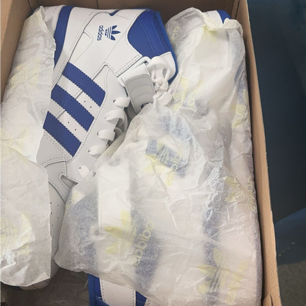 Men brand new adidas gym shoes - Picture 7 of 7